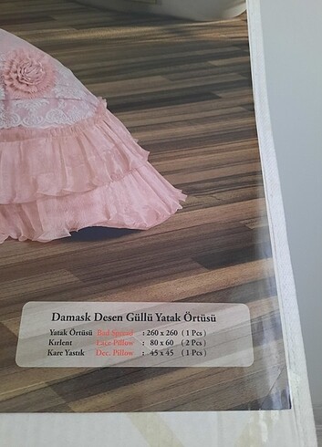 Beden Gül desenli yatak örtüsü takımı