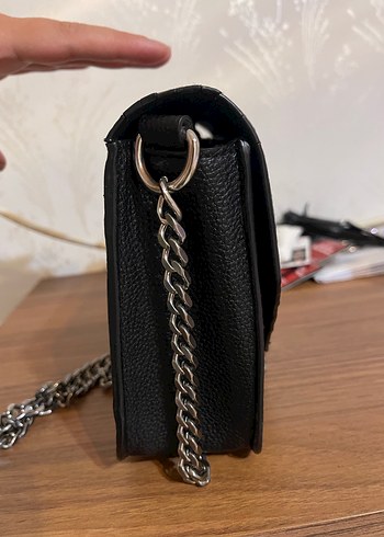 Zincir Detaylı Siyah Deri Kadın Çanta - Görsel 3