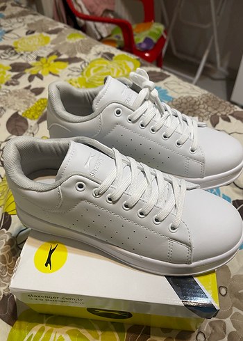 Beyaz Kadın Spor Ayakkabı - Görsel 2