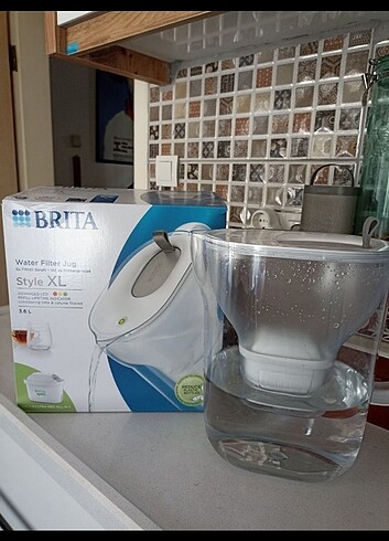 Beden beyaz Renk Brita Style Su Arıtıcı Sürahi