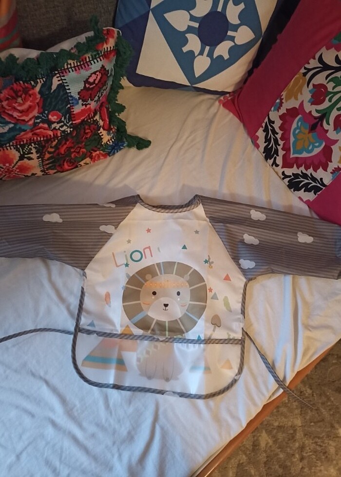 Aslanlı Cepli Yıkanabilir Mama Önlüğü  - Görsel 3