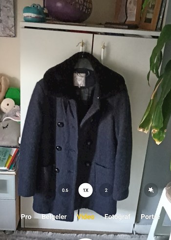 Zara Denizci Tarzı Kürklü Kaşe Kaban - Görsel 4