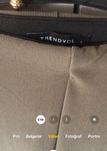 Esnek Yandan Parça Yırtmaçlı Pantolon - Görsel 9