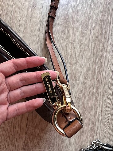  Beden Michael Kors Cora Çanta
