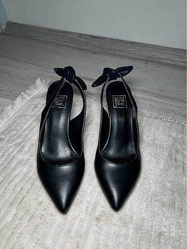 DGN Siyah Stiletto