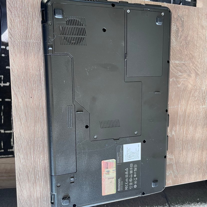 Lenovo Laptop - Görsel 5