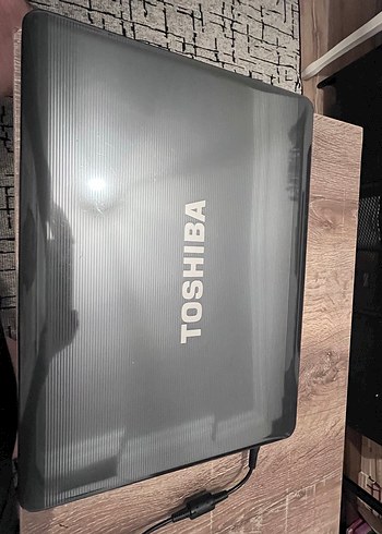 Toshiba Satellite Laptop - Görsel 4