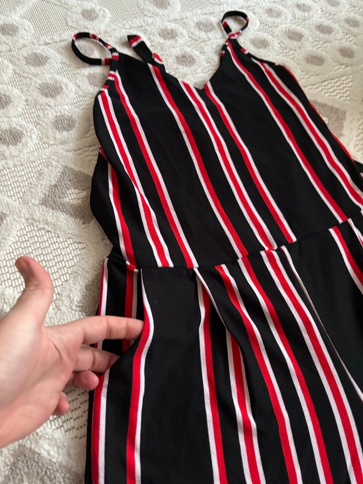 İp askılı şortlu sırt detaylı kadın tulum - Görsel 2