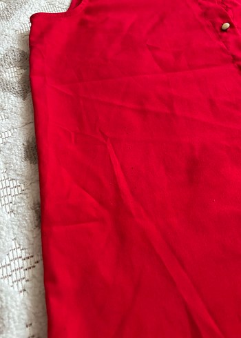 Kolsuz Düğmeli Kırmızı Kadın Gömlek - Görsel 4