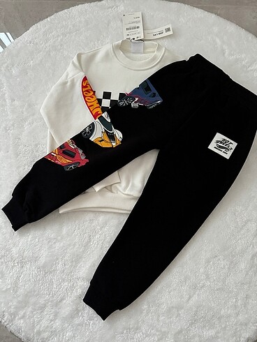 Zara Erkek Hotwheels eşofman takımı