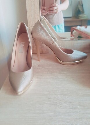 35 Beden Gold altin stiletto topuklu ayakkabi