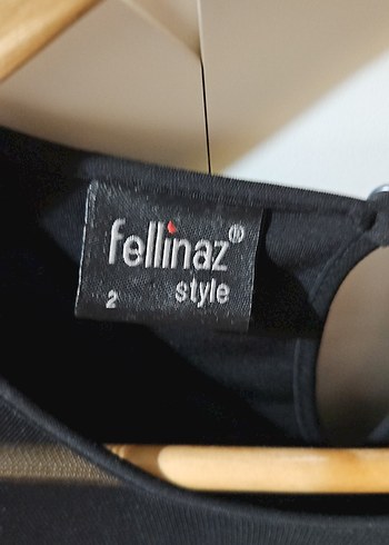 Fellini Siyah Nakışlı inci boncuk Detaylı Uzun Kollu Bluz
