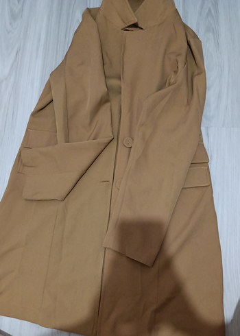 Bej Camel Tonlarinda Sik Ve Rahat Uzun Kaban