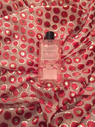 VICTORIA'S SECRET Bombshell Vücut Spreyi 250 ml