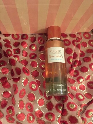 Victorias Secret Bare Vanilla Sunkissed Vücut Spreyi 250 ml