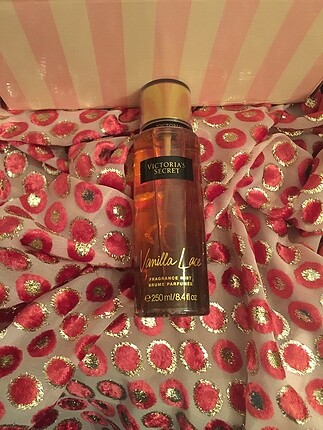 Victoria's Secret Vanilla Lace 250 ml Vücut Spreyi