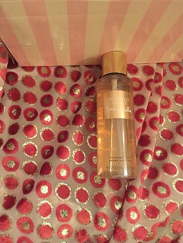 Victoria?s Secret Bare Vanilla Vücut Spreyi 250 ml