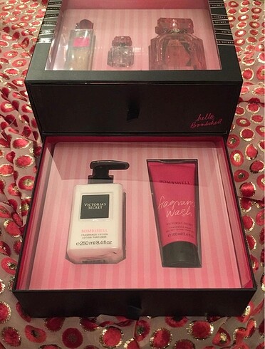  Beden Victoria s Secret Bombshell Set