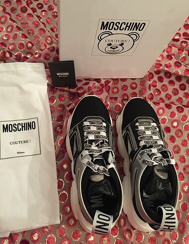 Moschino couture teddy sneakers