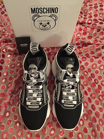 Moschino Moschino couture teddy sneakers