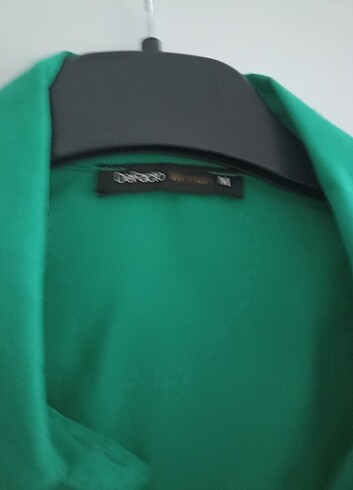m Beden yeşil Renk DeFacto geniş kesim gömlek