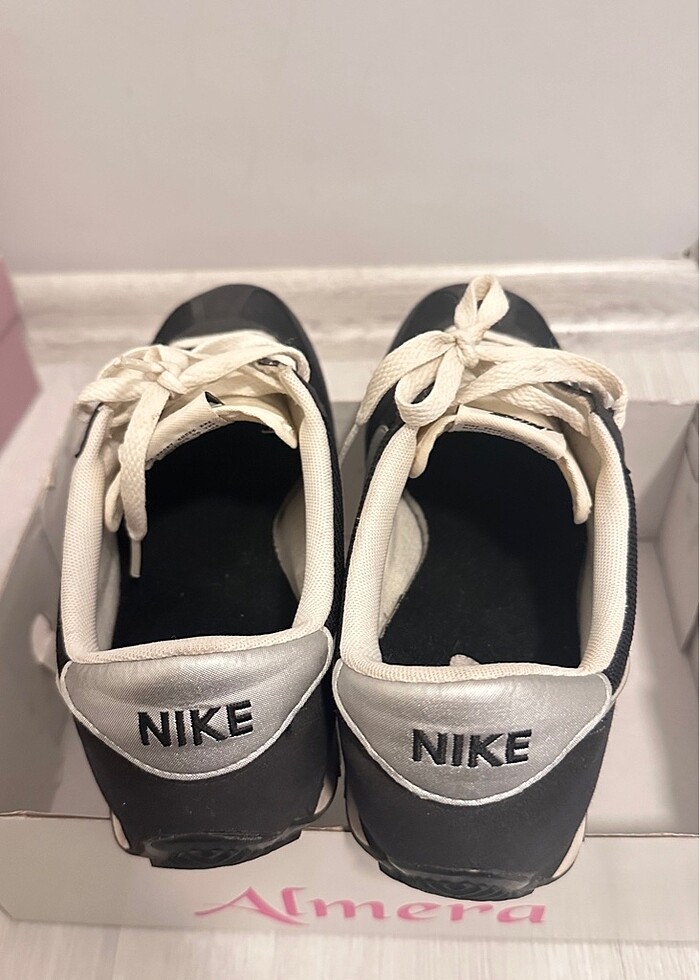 Nike spor ayakkabı - Görsel 3