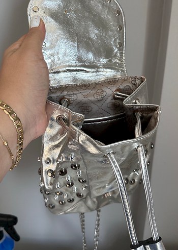 Gri Parlak Zincir Detaylı Rock Punk Sırt Çantası - Görsel 4