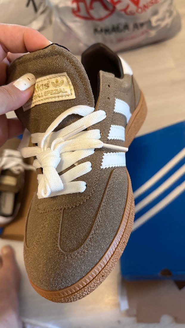 Kahverengi Süet Adidas Kadın Spor Ayakkabı - Görsel 4