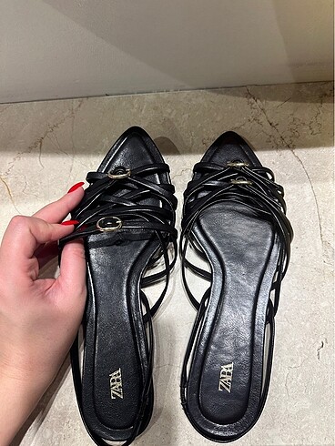 ZARA sandalet