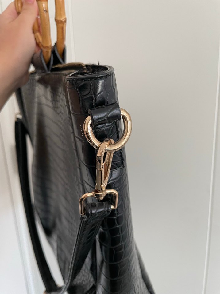 Lutvelizade siyah Deri Yılan Desenli Kadın Çanta - Görsel 5