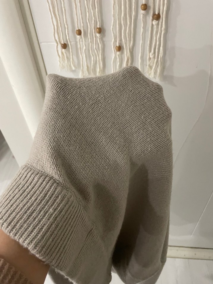 Bej yırtmaçlı etek - Görsel 4