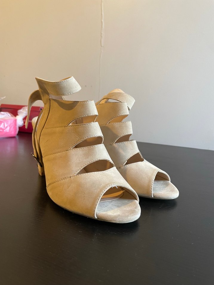 Bej Süet Yüksek Topuklu Kadın Sandalet - Görsel 2