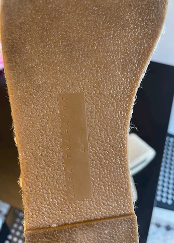 Zara Bej Kadın Dolgu Topuk Terlik - Görsel 6