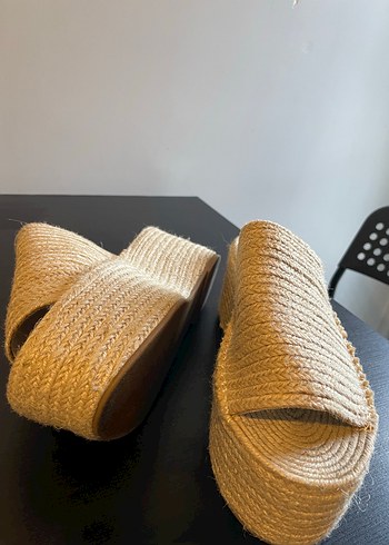 Zara Bej Kadın Dolgu Topuk Terlik - Görsel 4