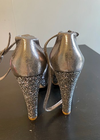 Simli Yüksek Topuklu Kadın Abiye Ayakkabı - Görsel 4