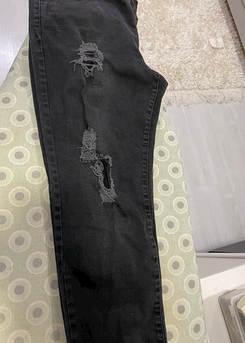 44 Beden siyah Renk Siyah yırtık Kot Pantolon