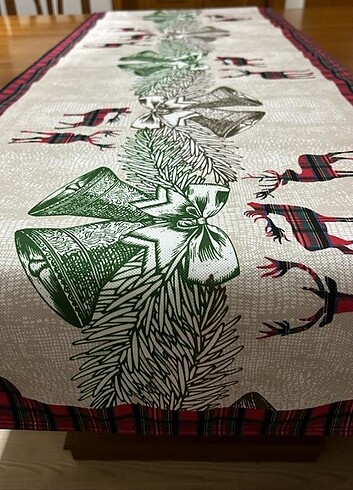English Home RUNNER
