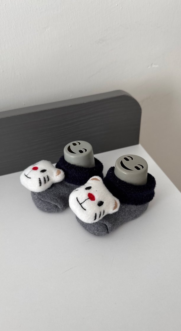 Gri Erkek Çocuk Leopar Desenli Çorap - Görsel 4