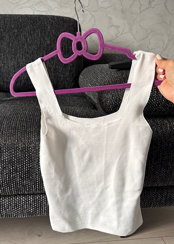 Diğer Minimal Beyaz Kolsuz Ust Rahat Ve Sik