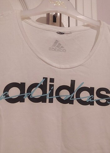 Adidas Tişört 