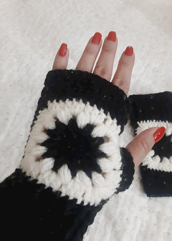 Siyah Beyaz Örgü Bohem Parmaksız Eldiven - Görsel 2