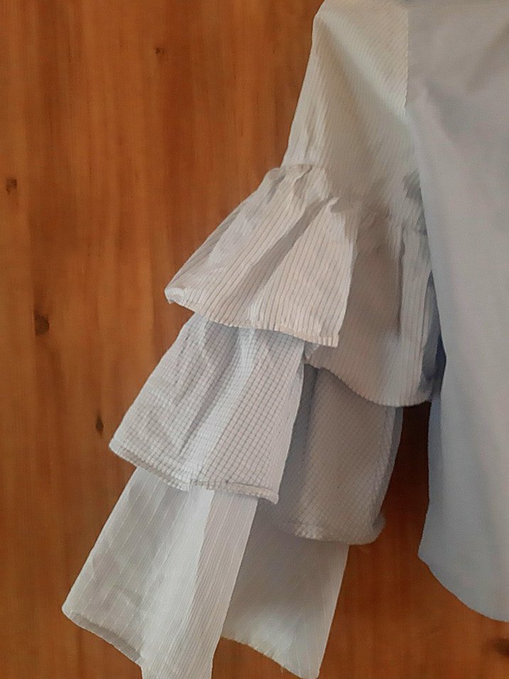 Beyaz Volanlı Mini Kadın Bluz - Görsel 4