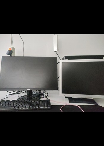 Acer Siyah Ve Beyaz Cift Monitorlu Ofis Seti
