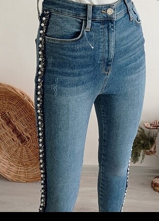 İncili Pantolon