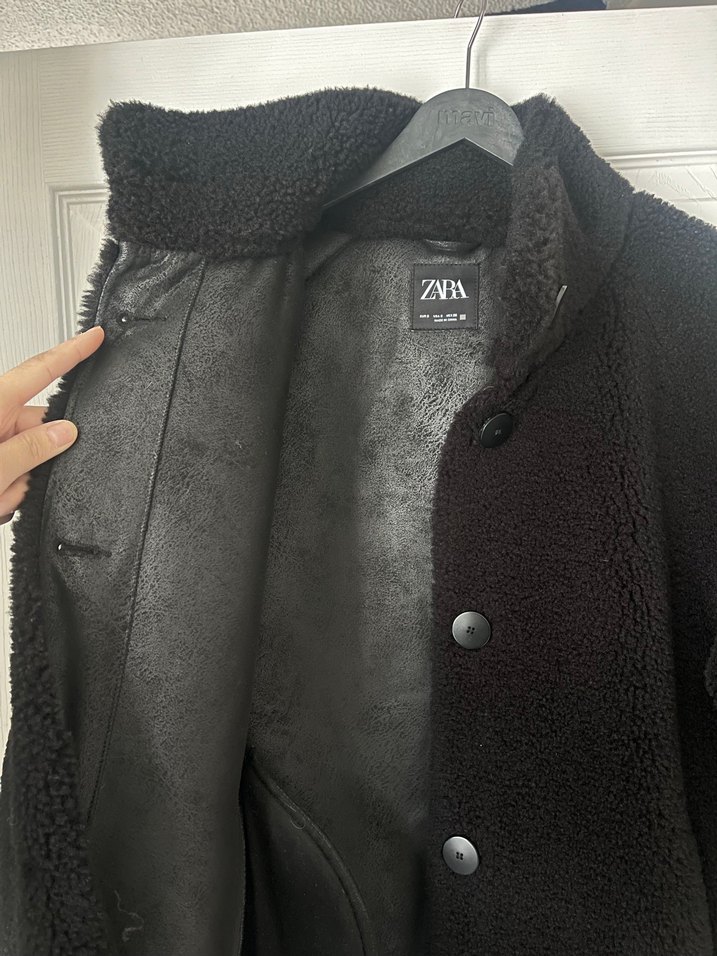 Siyah Yünlü Uzun Kaban - Görsel 4