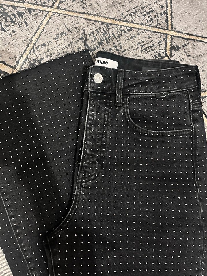 Siyah taşlı pullu  Jean - Görsel 2