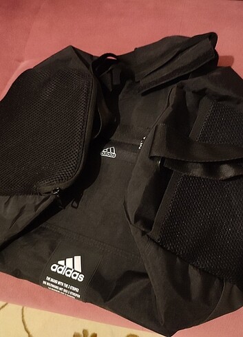Beden Orjinal adidas çanta