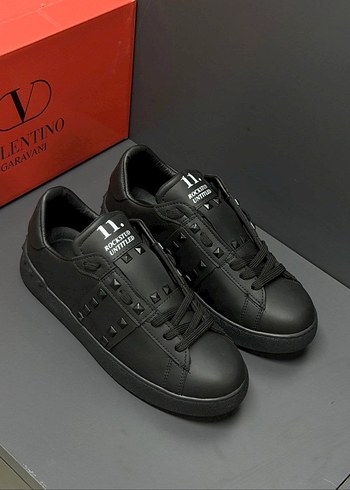 Valentino Garavani Siyah Deri Sneaker