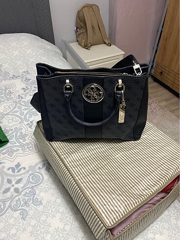 Guess çanta
