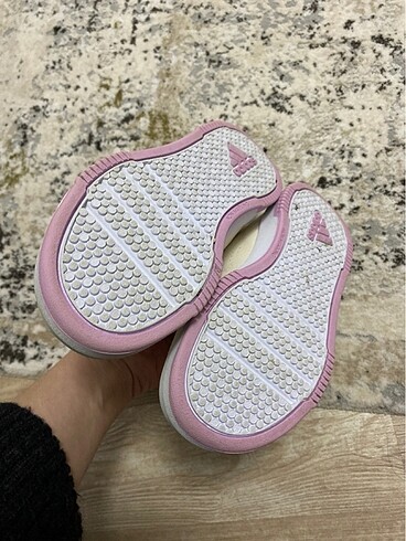 30 Beden Adidas ayakkabı